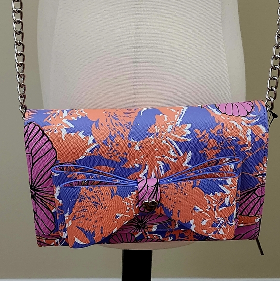 Betsey Johnson Handbags - Betsey Johnson Butterfly Bow Printed Patent Crossbody NWT